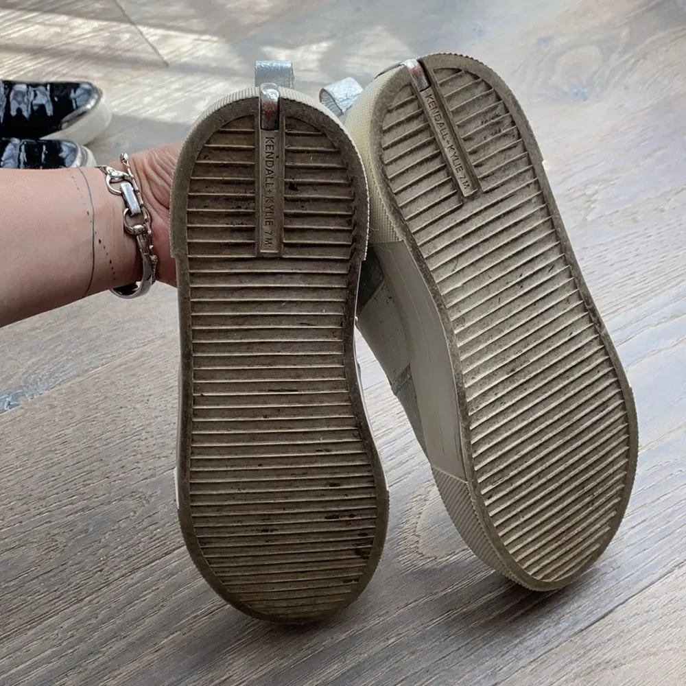 Kendall+Kylie slip on silver leather sneakers - Picture 8 of 8